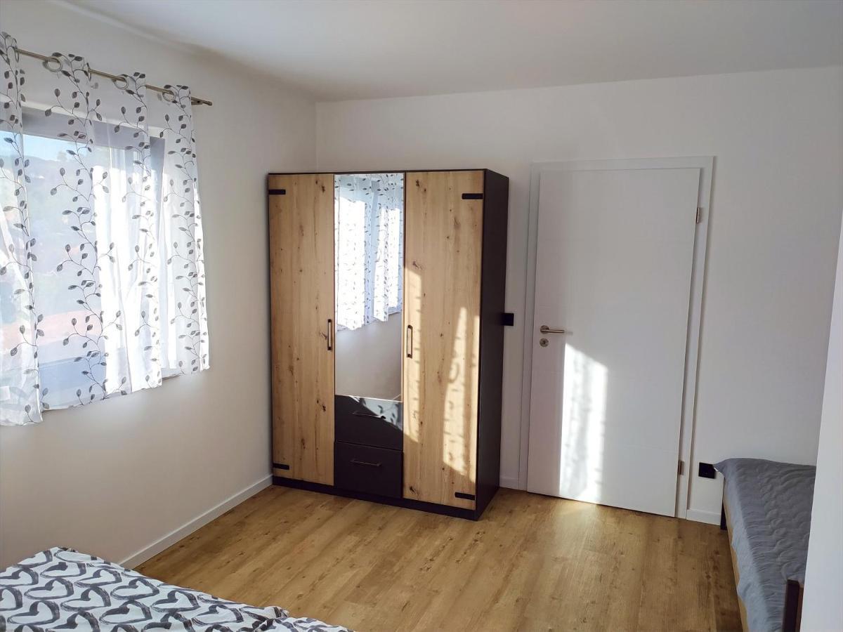 Fewo Wildflecken - Ferienwohnung Rhoen Neubau 2021 Εξωτερικό φωτογραφία