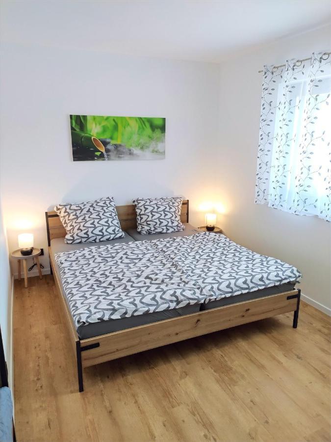 Fewo Wildflecken - Ferienwohnung Rhoen Neubau 2021 Εξωτερικό φωτογραφία